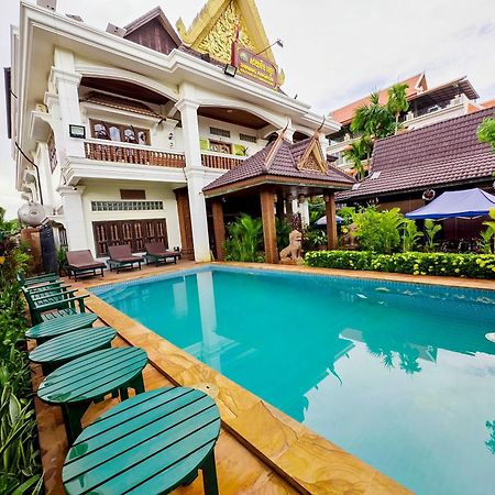 Shining Angkor Boutique Hotel Siem Reap Bagian luar foto