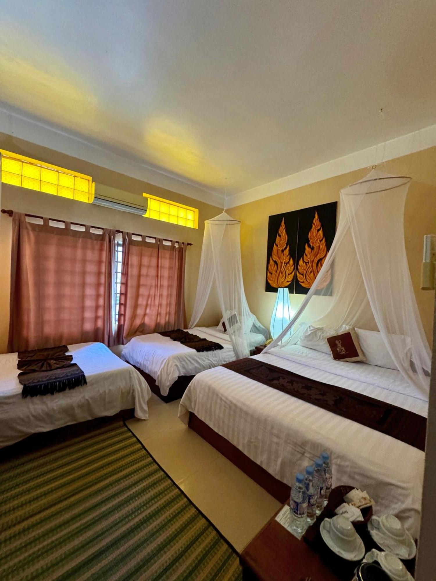 Shining Angkor Boutique Hotel Siem Reap Bagian luar foto