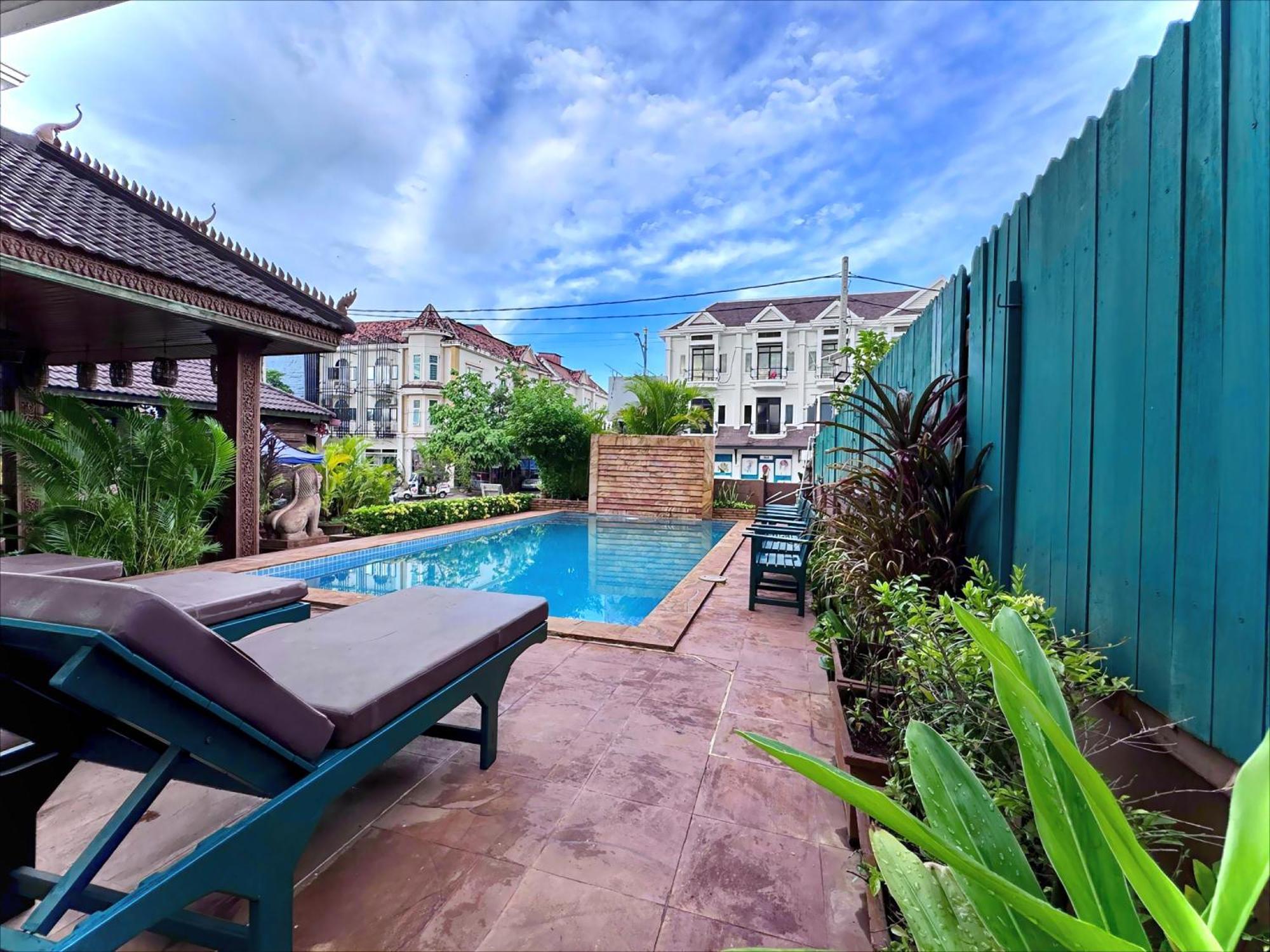 Shining Angkor Boutique Hotel Siem Reap Bagian luar foto