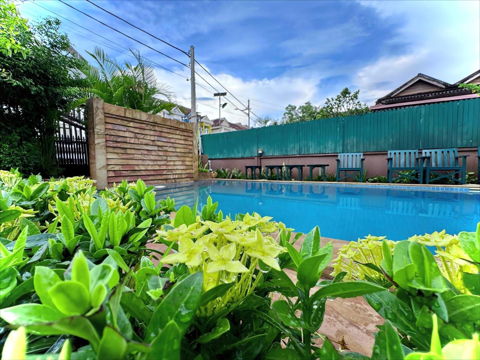 Shining Angkor Boutique Hotel Siem Reap Bagian luar foto