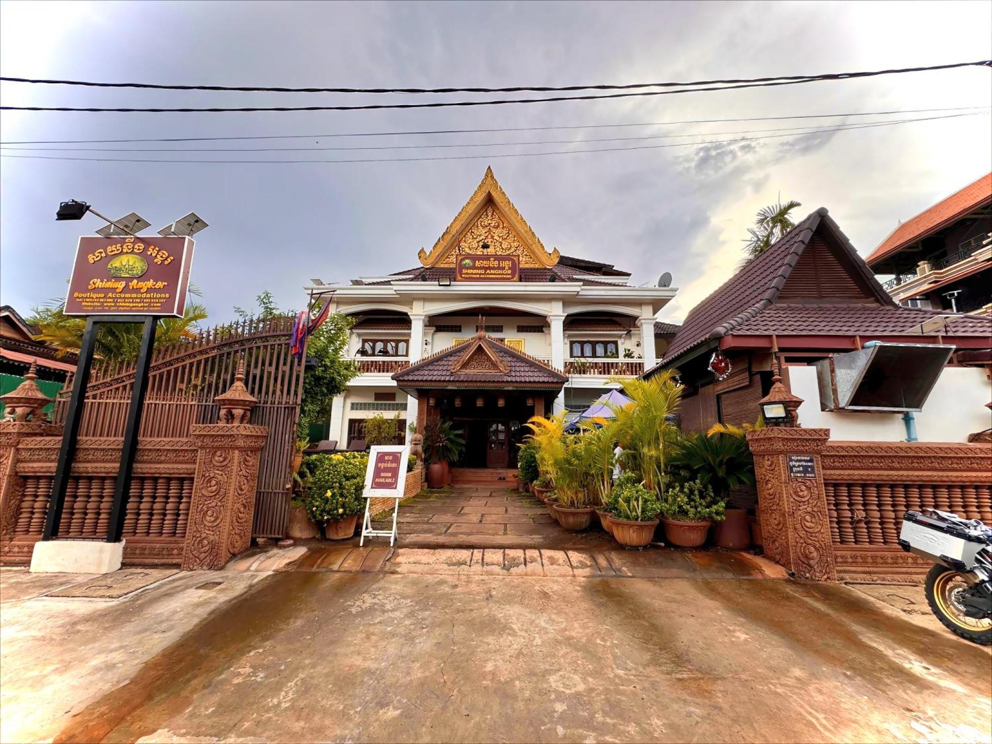 Shining Angkor Boutique Hotel Siem Reap Bagian luar foto